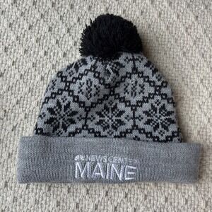 News Center Maine pom acrylic made in USA Beanie Hat Cap Knit